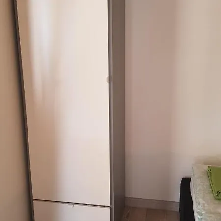 בית נופש Domki Przy Sosnowej אוסטרובו